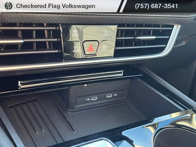 New 2026 Black Volkswagen 2.0T SE w/Technology image 37