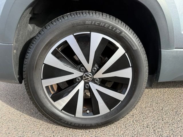 2022 Volkswagen Taos SE - Photo 37