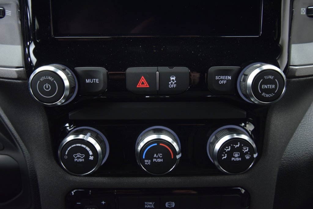 2026 RAM 3500 Chassis Tradesman - Photo 24