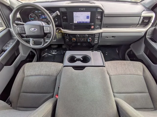 Certified Used 2025 Avalanche Ford XLT image 15