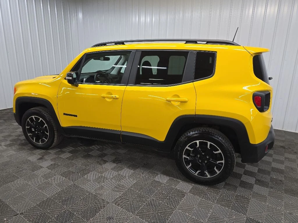 Used 2023 Yellow Jeep Latitude image 4