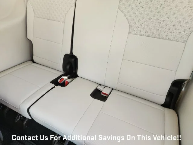 2027 GMC Acadia Denali - Photo 23