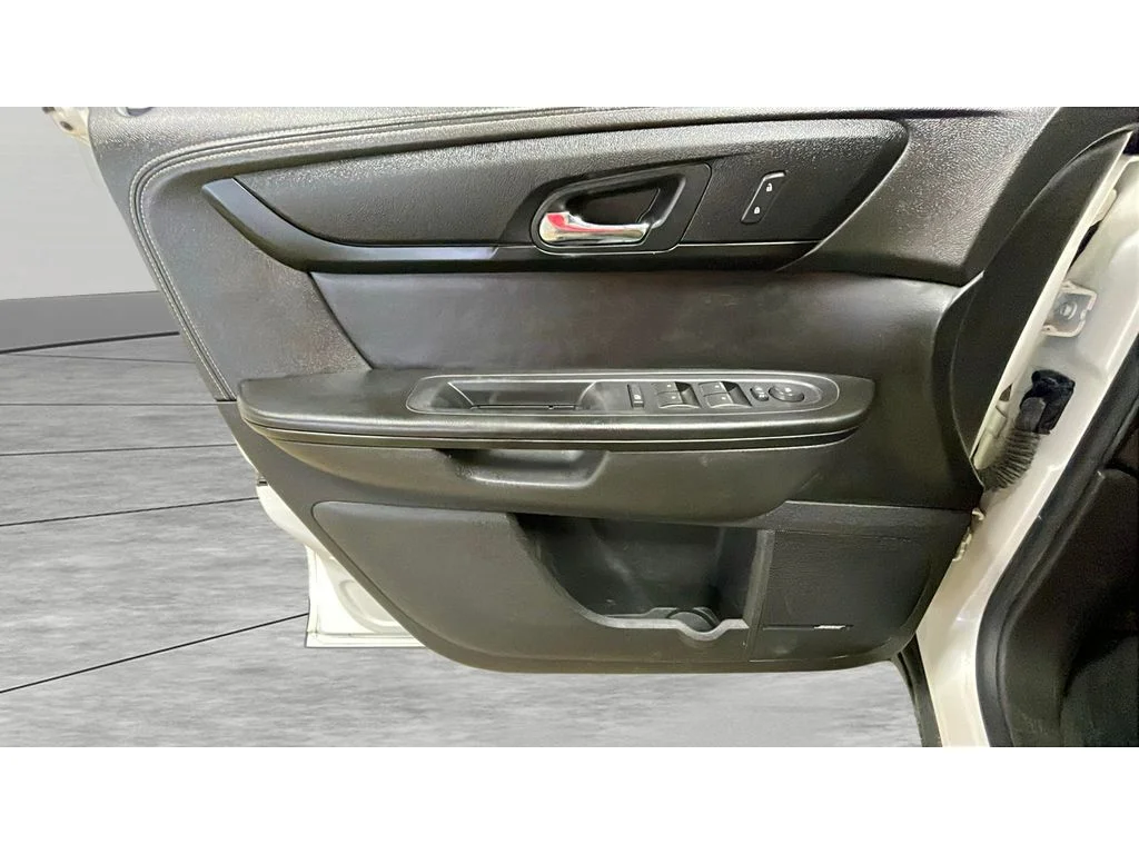 2013 Chevrolet Traverse 2LT - Photo 9