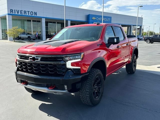 Used 2024 Red Hot Chevrolet ZR2 image 30