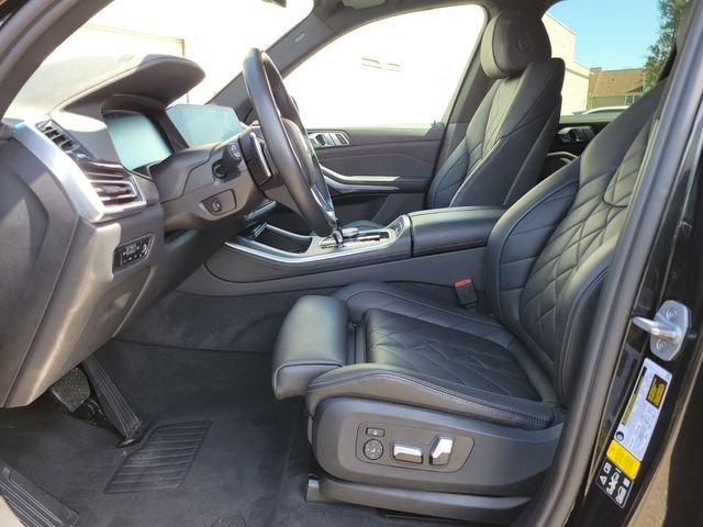 Certified Used 2023 Black BMW xDrive40i image 19