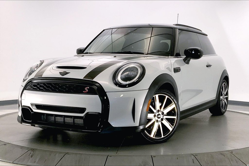 Certified Used 2023 White Silver MINI Signature image 10