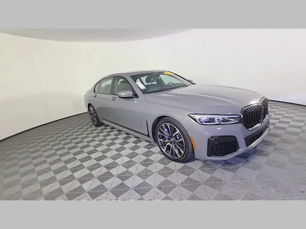 Used 2022 Bernina Grey Amber Effect Metallic BMW 740i image 34