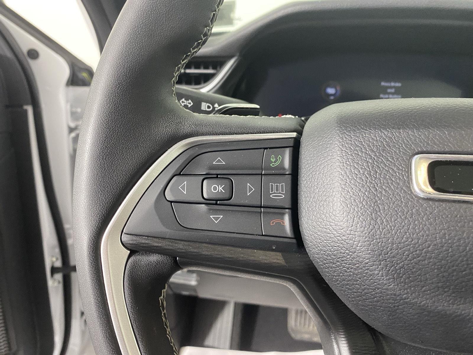 Used 2023 Bright White Clearcoat Jeep Altitude X image 21