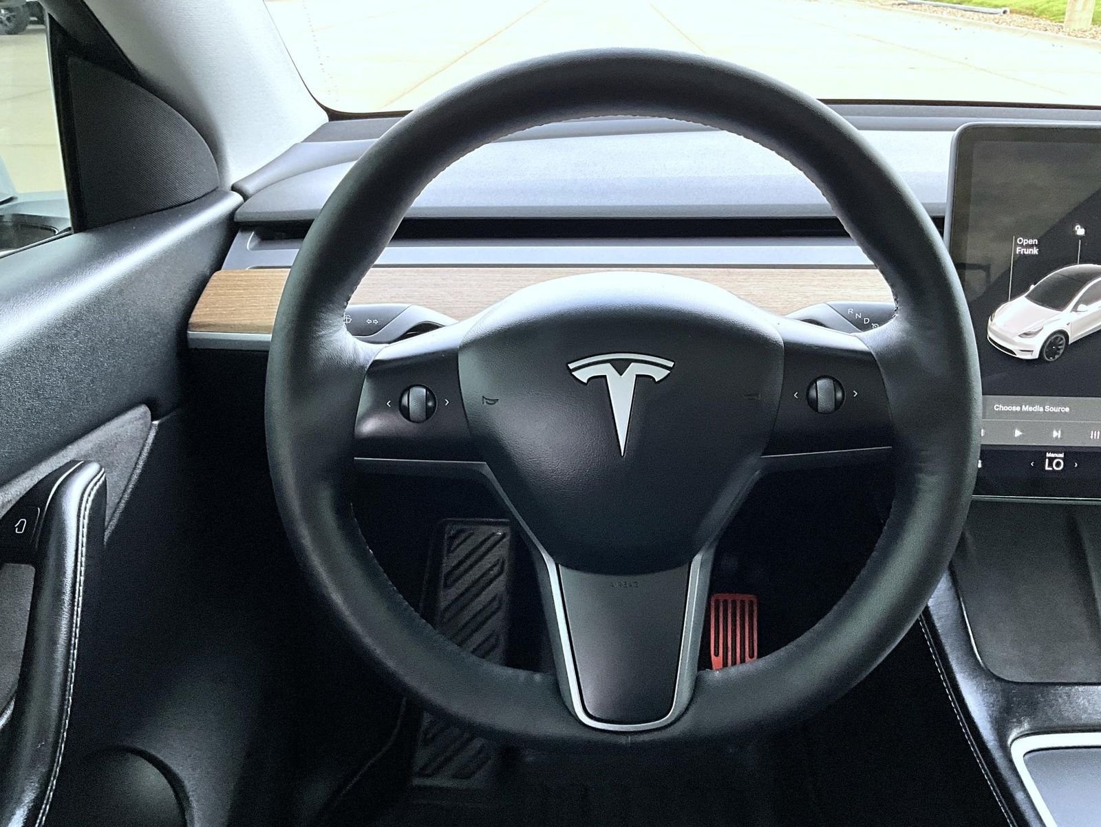 Used 2021 White Tesla Long Range image 11
