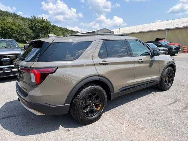 Used 2026 Gray Ford Tremor image 8
