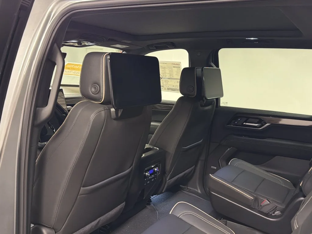 2026 GMC Yukon XL Elevation - Photo 33