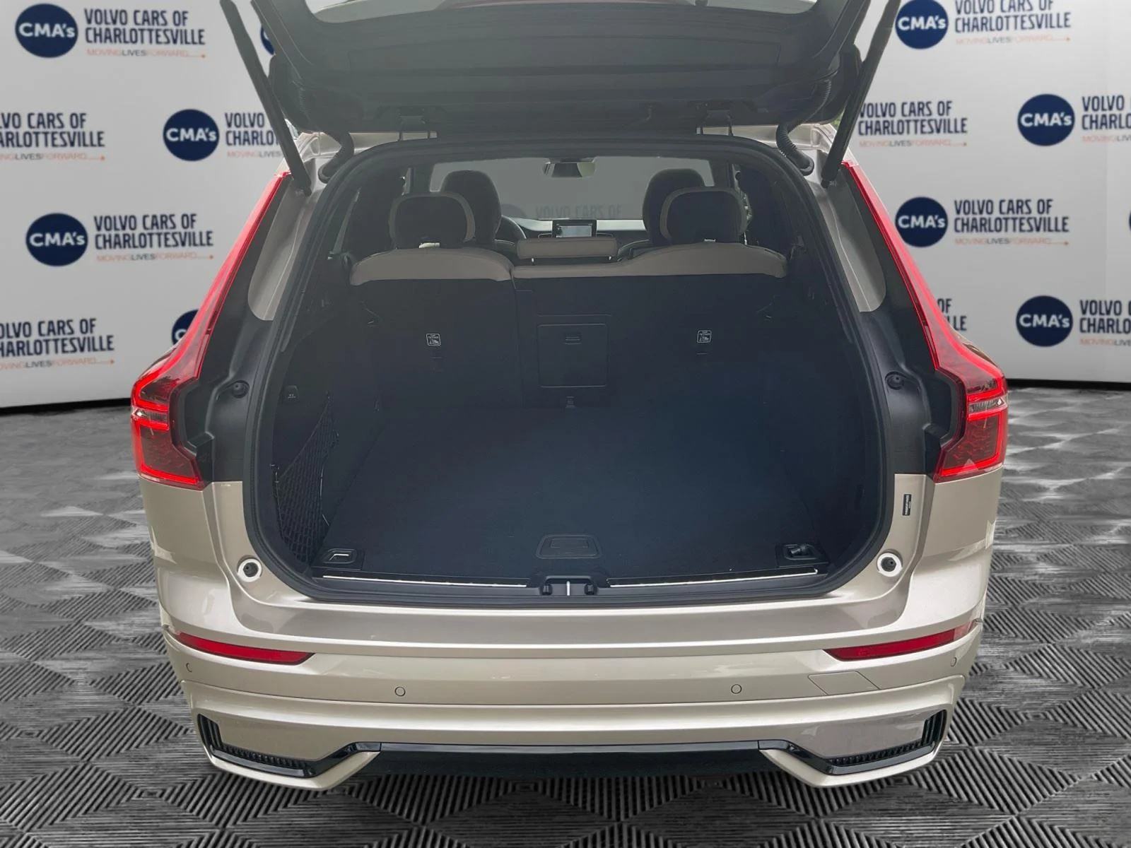 New 2026 Bright Dusk Metallic Volvo Plus image 14