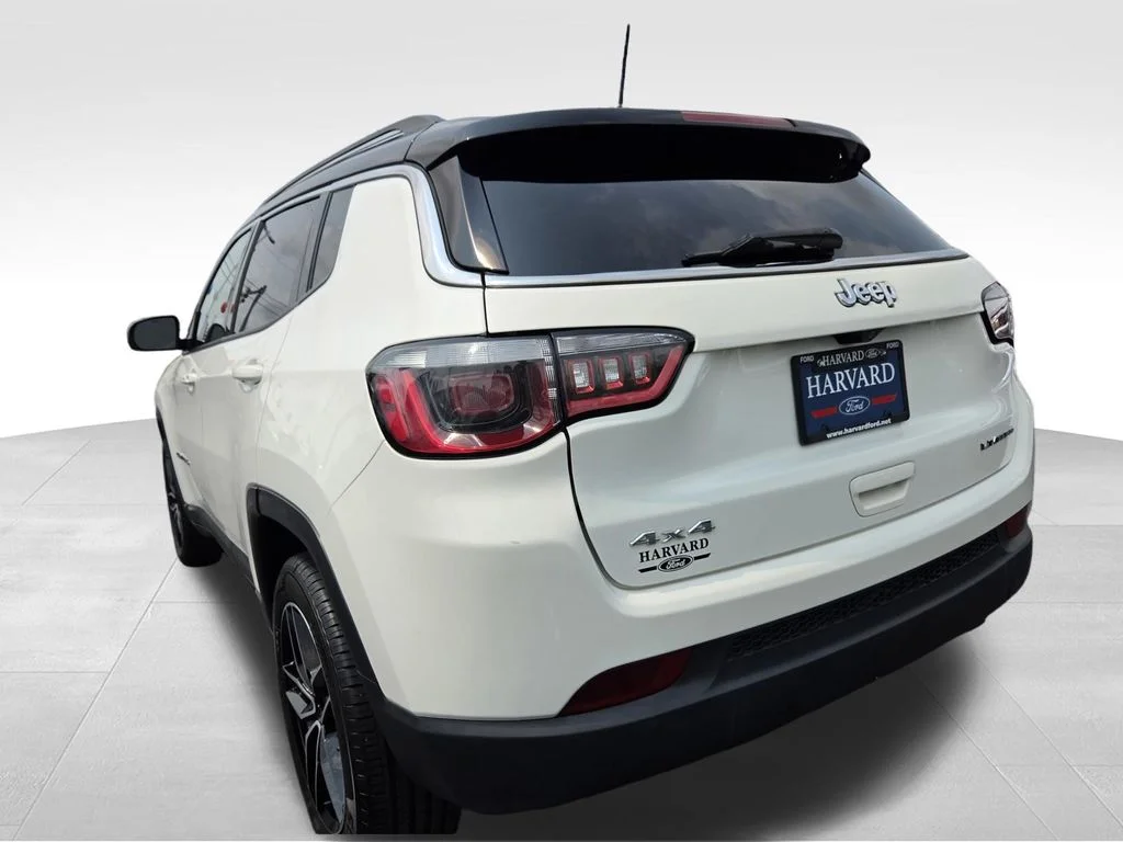 Used 2019 White Clearcoat Jeep Limited image 35