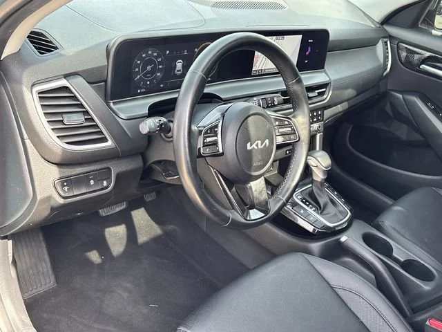 2024 Kia Seltos EX - Photo 22