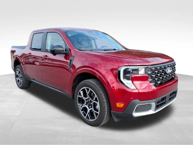 Used 2025 Red Ford Lariat image 14