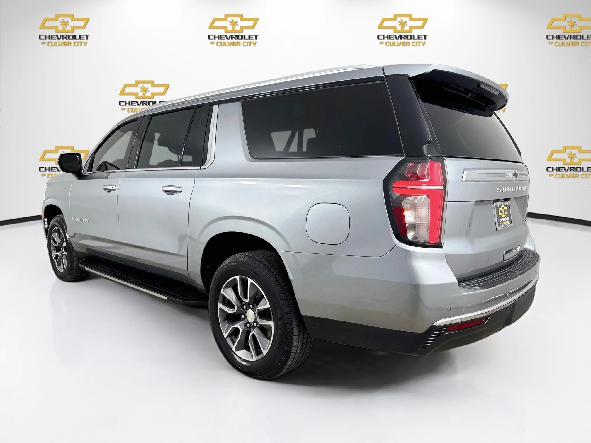 Used 2023 STERLING GRAY METALLIC Chevrolet LS image 6