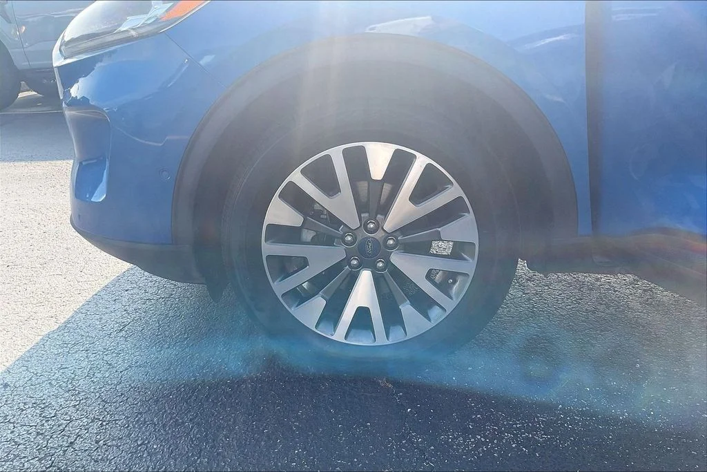 Used 2020 Blue Ford Titanium image 8