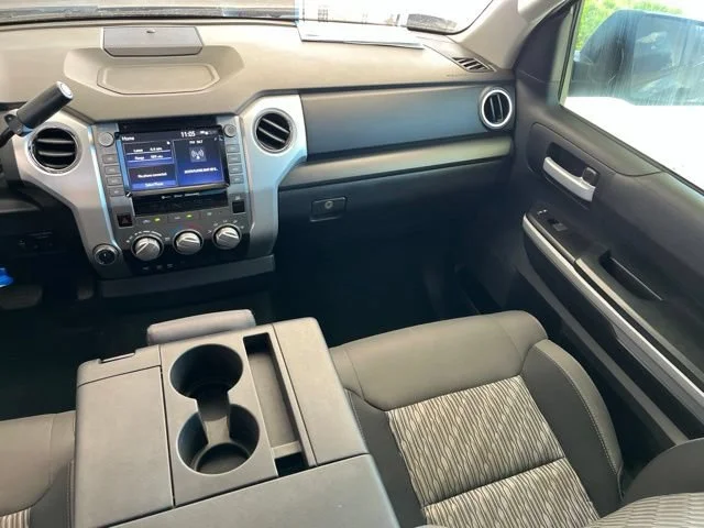 Used 2020 Magnetic Gray Metallic Toyota SR5 image 40
