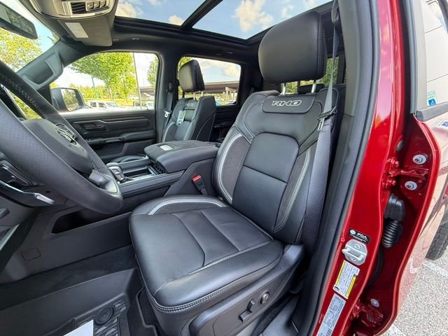 New 2026 Molten Red Pearl-Coat Exterior Paint RAM RHO image 21
