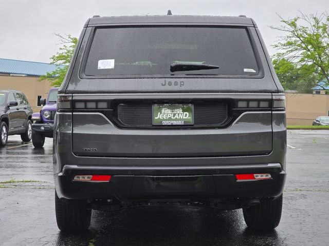 New 2026 Baltic-Gray Metallic Clear-Coat Exterior Paint Jeep Limited Reserve image 33