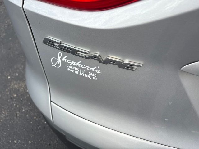 Used 2014 Silver Ford SE image 15