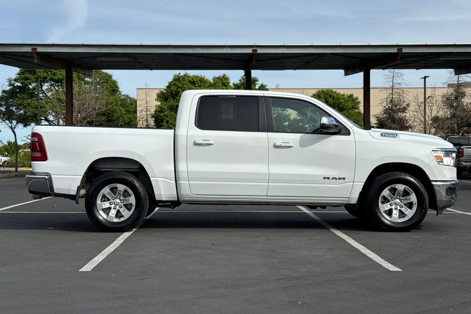2024 RAM Ram 1500 Pickup Laramie - Photo 8