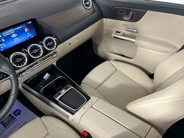 New 2026 Polar White Mercedes-Benz GLA 250 image 75