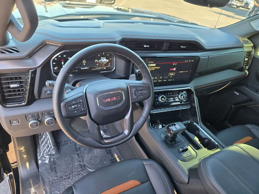 Used 2025 Onyx Black GMC AT4 image 9