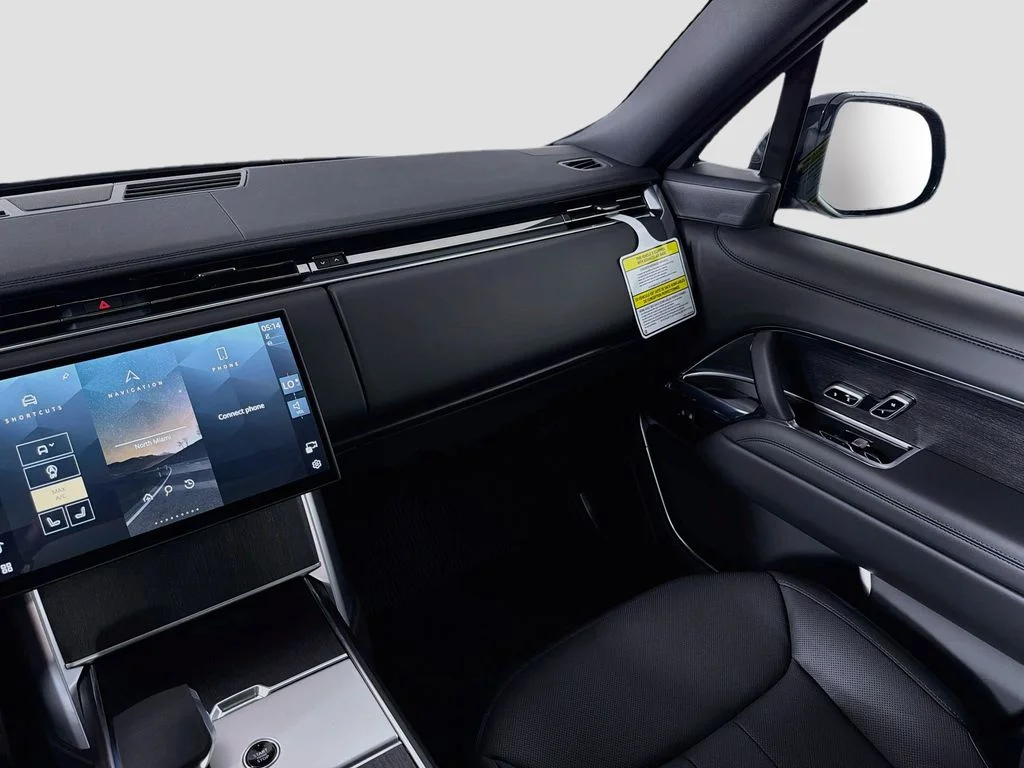New 2026 Varesine Blue Land Rover SE image 25