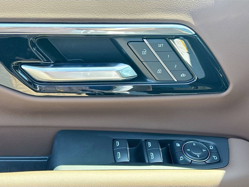 2026 Chevrolet Suburban High Country - Photo 18