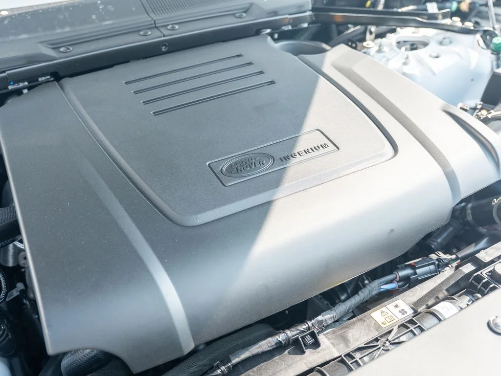 New 2026 White Land Rover S image 24