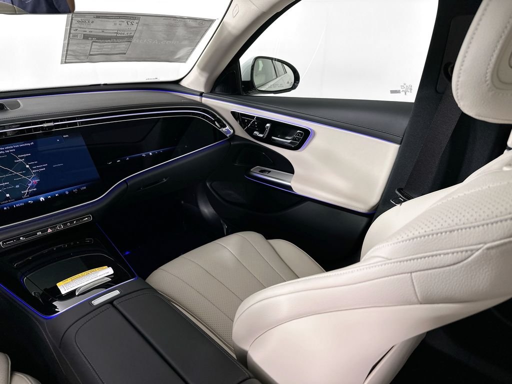 New 2026 MANUFAKTUR Moonlight White Metallic Mercedes-Benz E 350 image 24