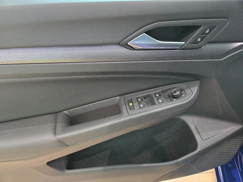 New 2026 Blue Volkswagen 2.0T image 10