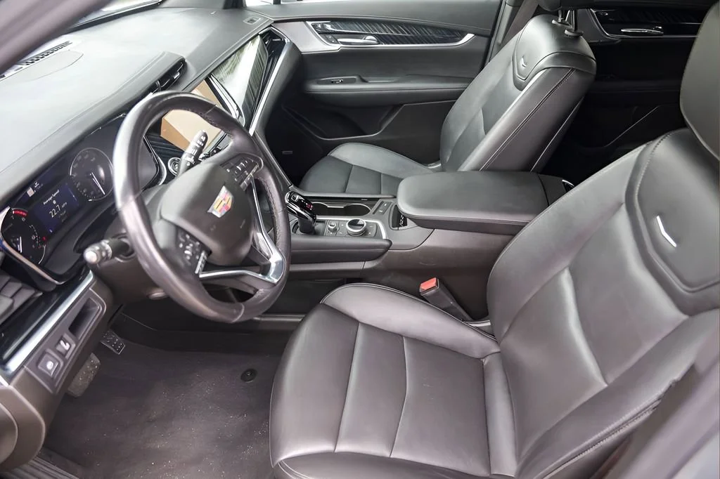 Used 2023 Argent Silver Metallic Cadillac Premium Luxury image 9