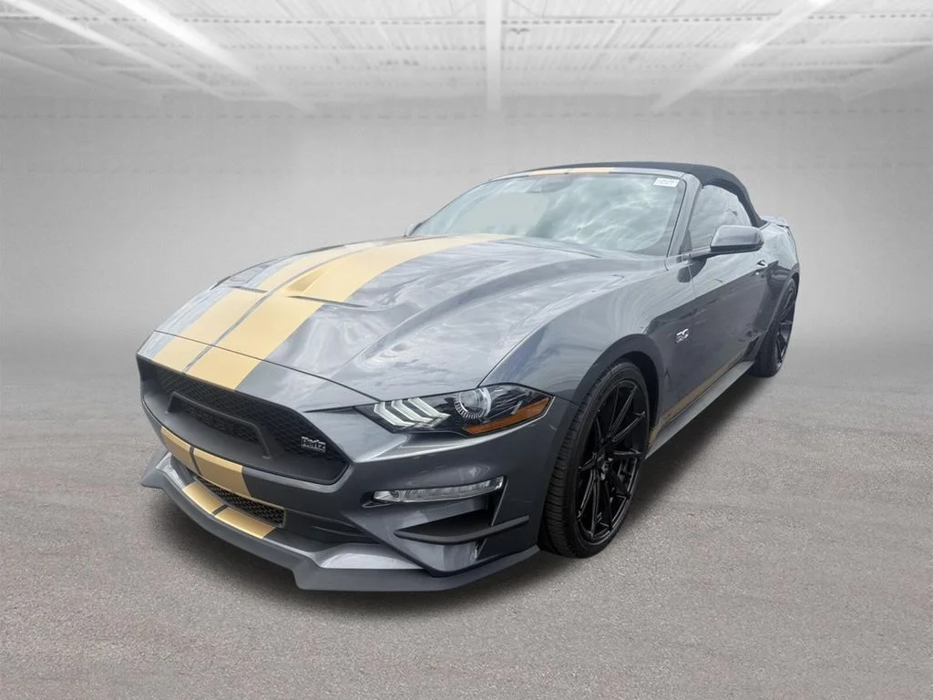 Used 2022 Gray Metallic Ford GT Premium image 11