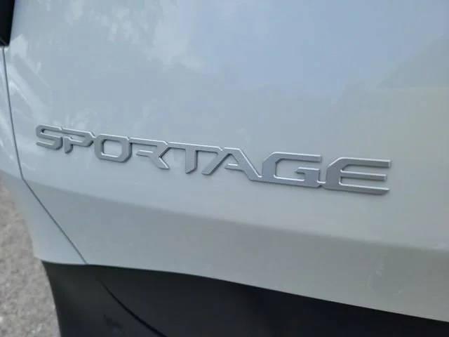 2026 Kia Sportage LX Hybrid - Photo 14