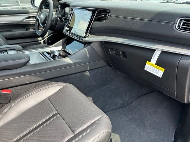 New 2026 Velvet Red Pearlcoat (DISC) Jeep Limited Altitude image 24