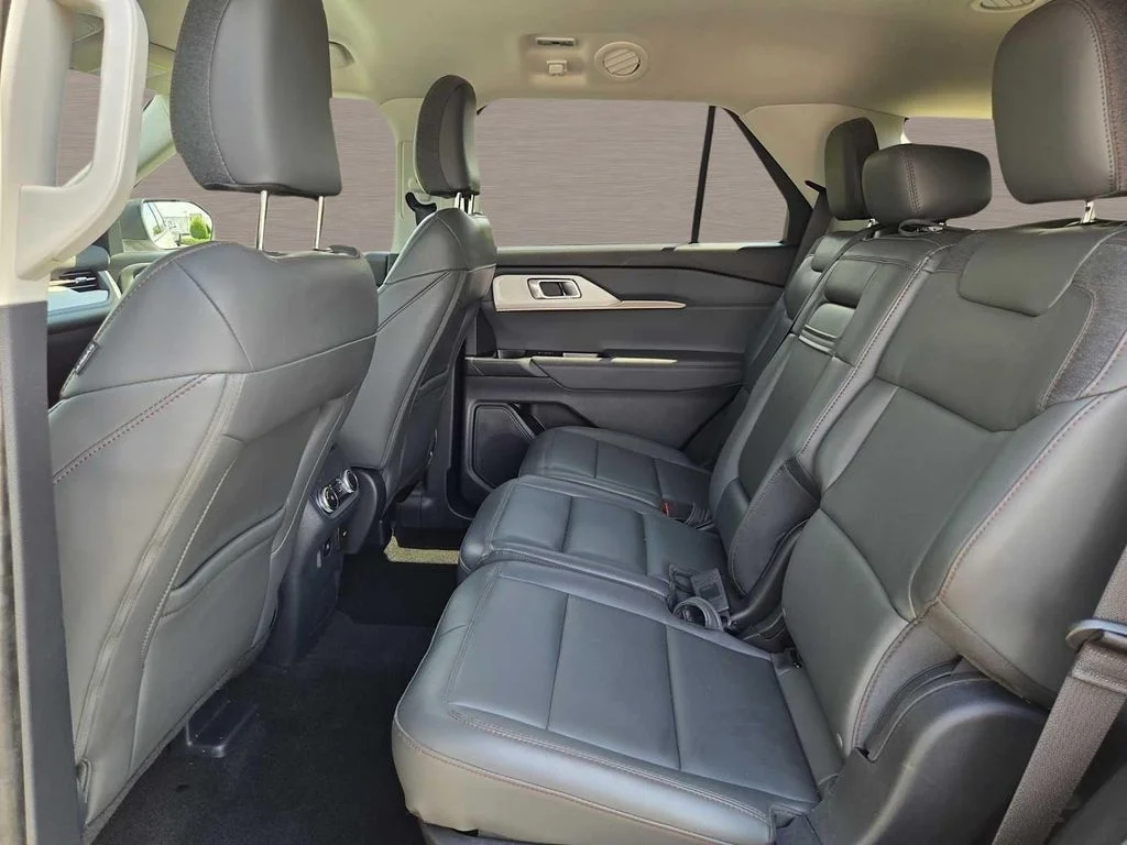 2025 Ford Explorer Active - Photo 14