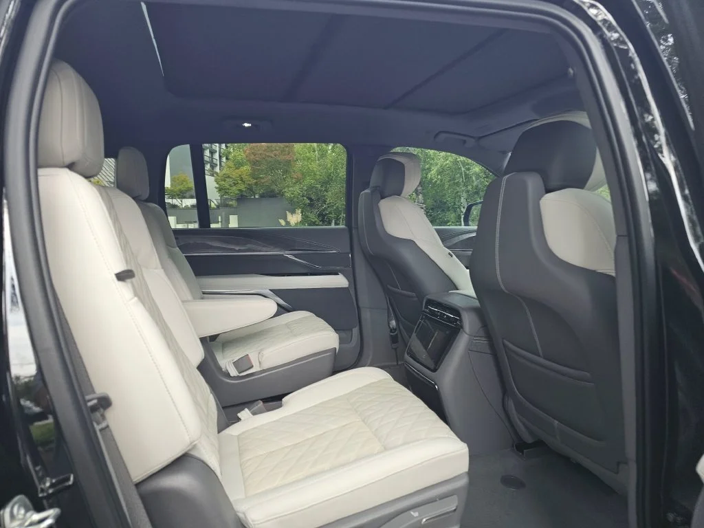 2026 Cadillac Escalade IQ Luxury - Photo 13