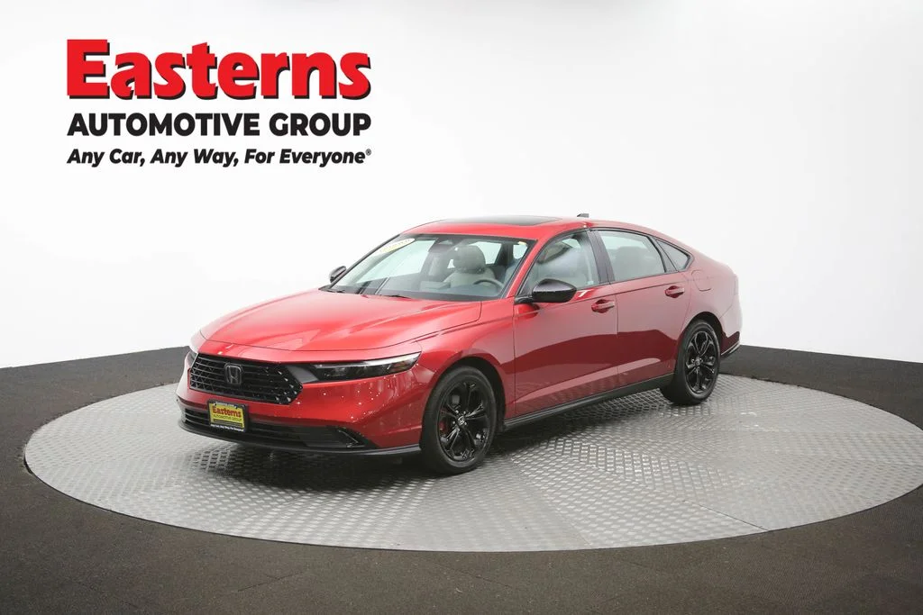 Used 2025 Red Honda SE image 55