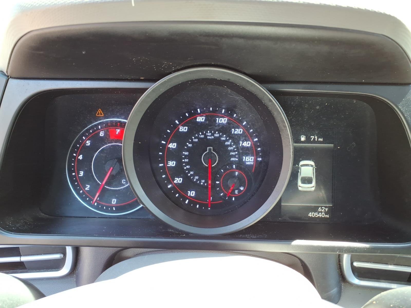 Used 2023 BLACK Hyundai SEL image 18