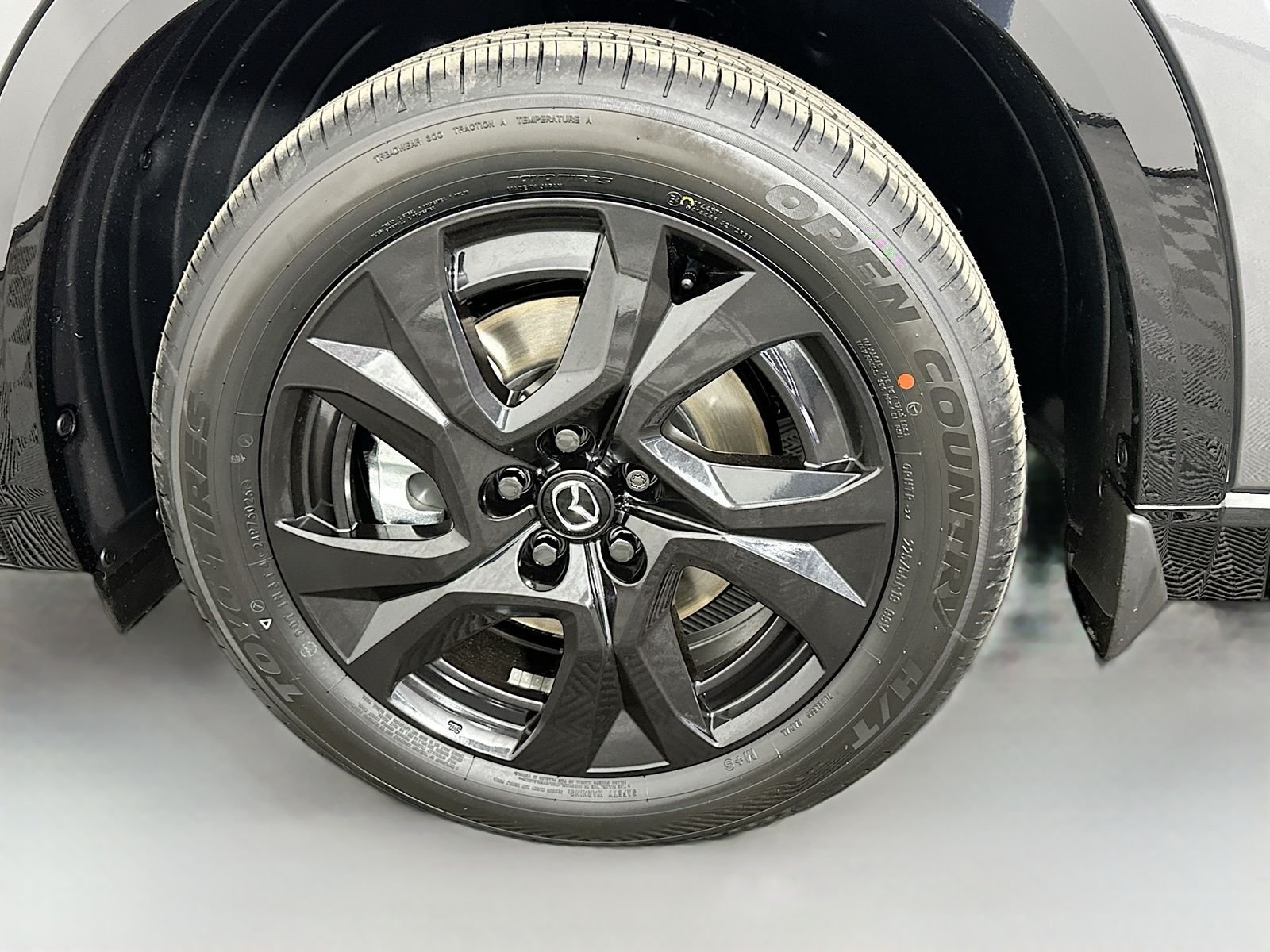 New 2026 Machine Gray Metallic Mazda 2.5 S Premium Plus AWD image 33