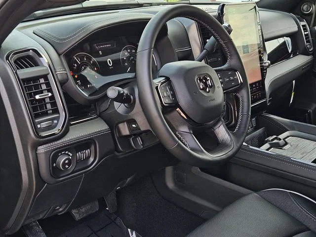 2025 RAM 3500 Limited - Photo 10