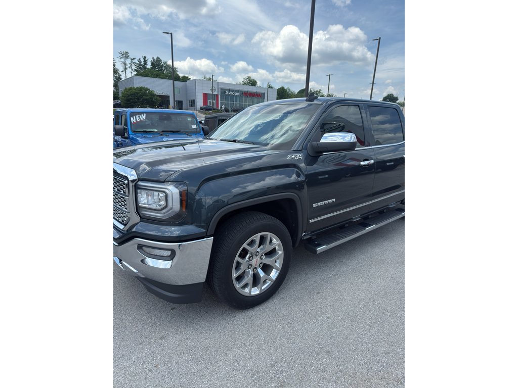 Used 2018 Dark Slate Metallic GMC SLT image 2