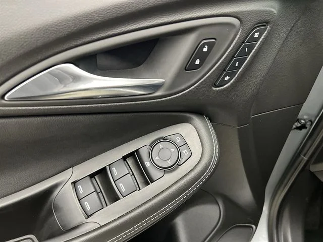 2024 Buick Encore GX Avenir - Photo 22