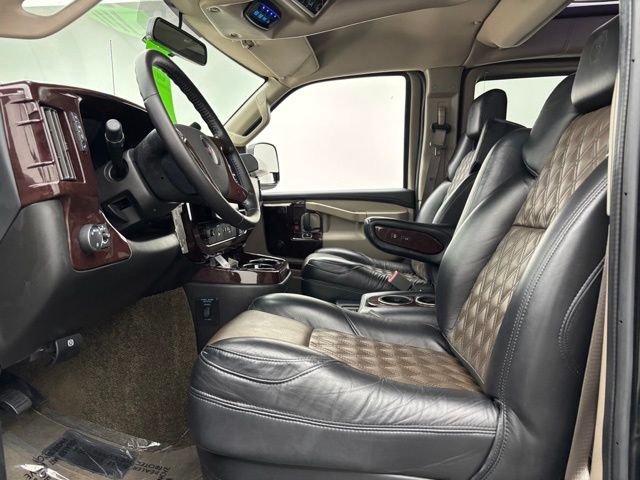 Used 2022 Onyx Black GMC Explorer Limited SE image 18