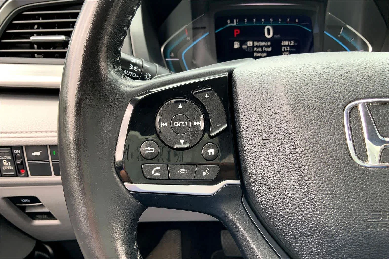 Certified Used 2018 Modern Steel Metallic Honda Touring image 24