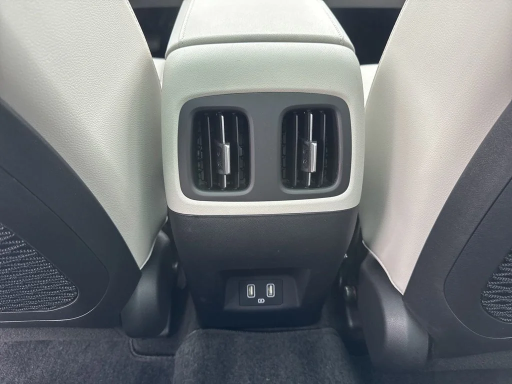 Used 2023 Black Hyundai Limited image 22