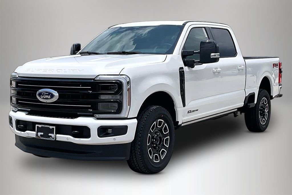 New 2026 Star White Metallic Tri-Coat Ford Platinum image 2