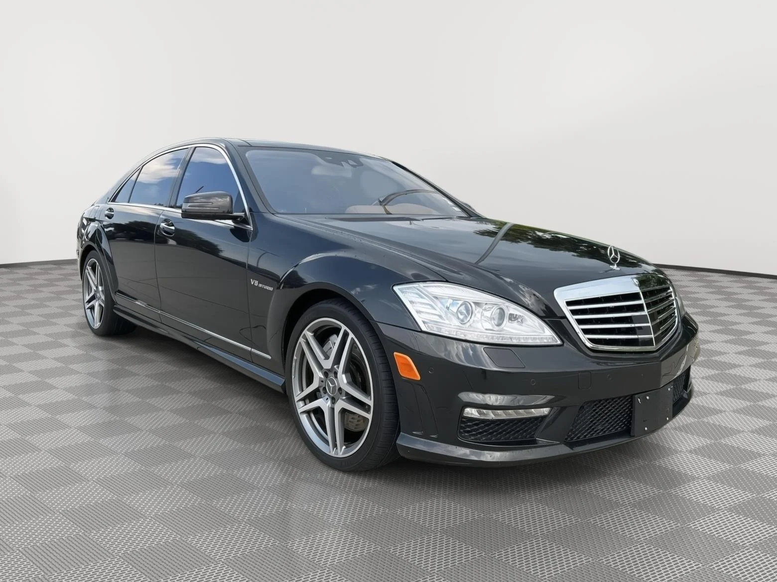Used 2013  Mercedes-Benz S 63 AMG® image 1